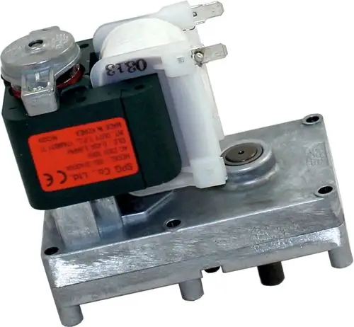 Motor mit Behälterschnecke, gefertigt von Wolf, in einem kompakten Design. Sichtbare Anschlüsse und Mechanik zur optimalen Nutzung in spezifischen Geräten.